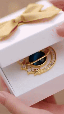 Collar Saturno: Un diseño que representa equilibrio, poder y belleza en cada detalle